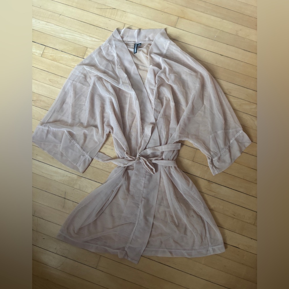 Beth Richards Mesh Kimono / Swimsuit Cover